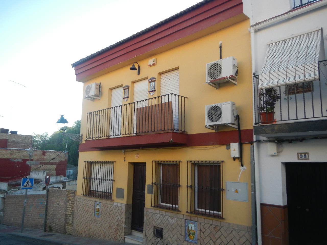 Imagen de la subasta en Tomares