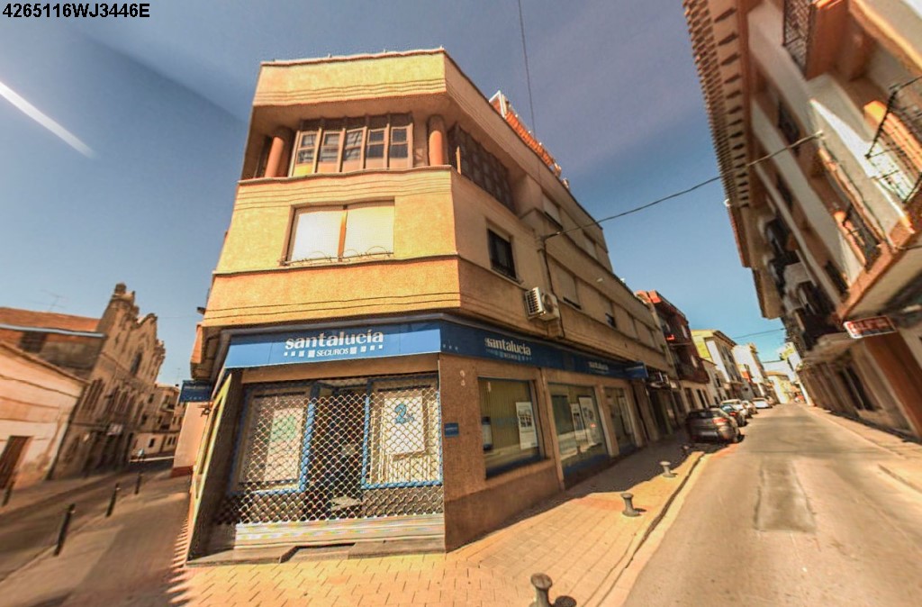 Fachada de la subasta en Villarrobledo