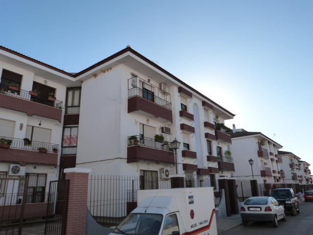 Fachada en Marmolejo