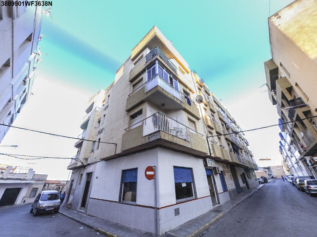 Fachada en Roquetas de Mar