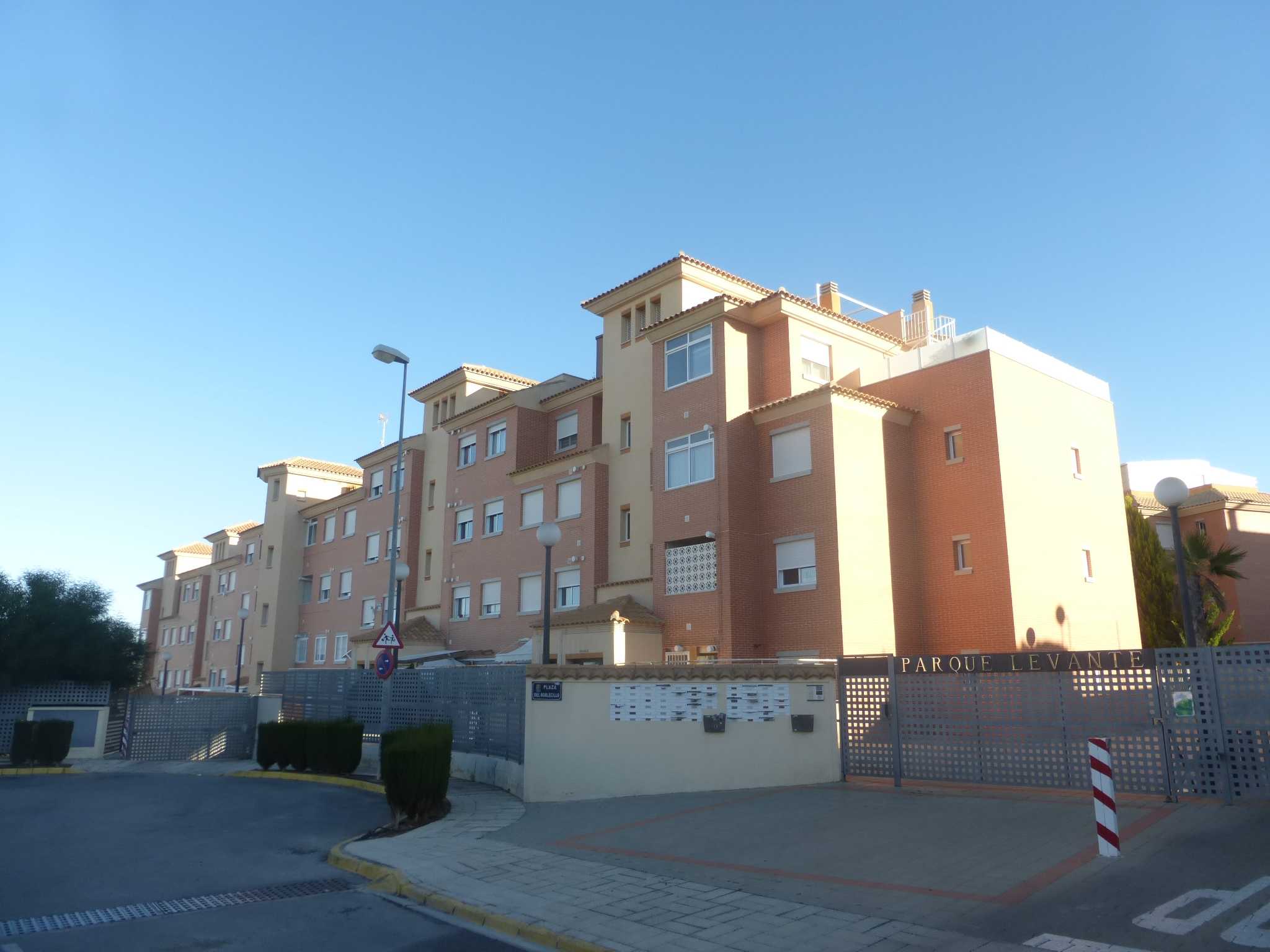 Fachada en Molina de Segura