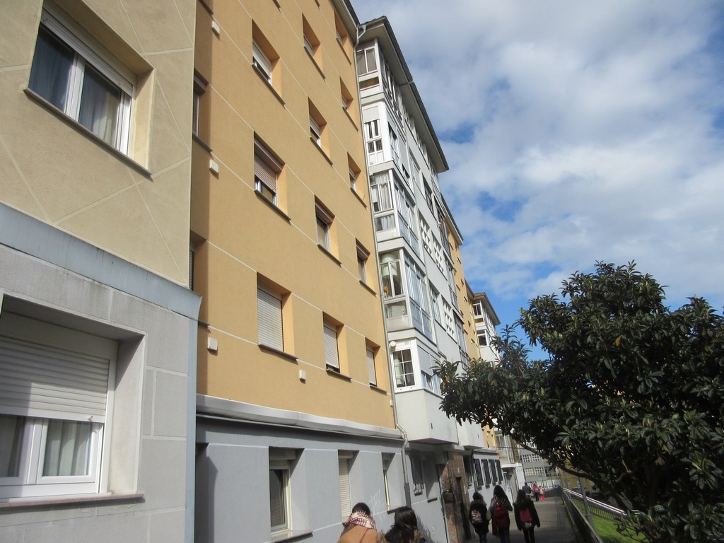 Imagen de la subasta en Avilés