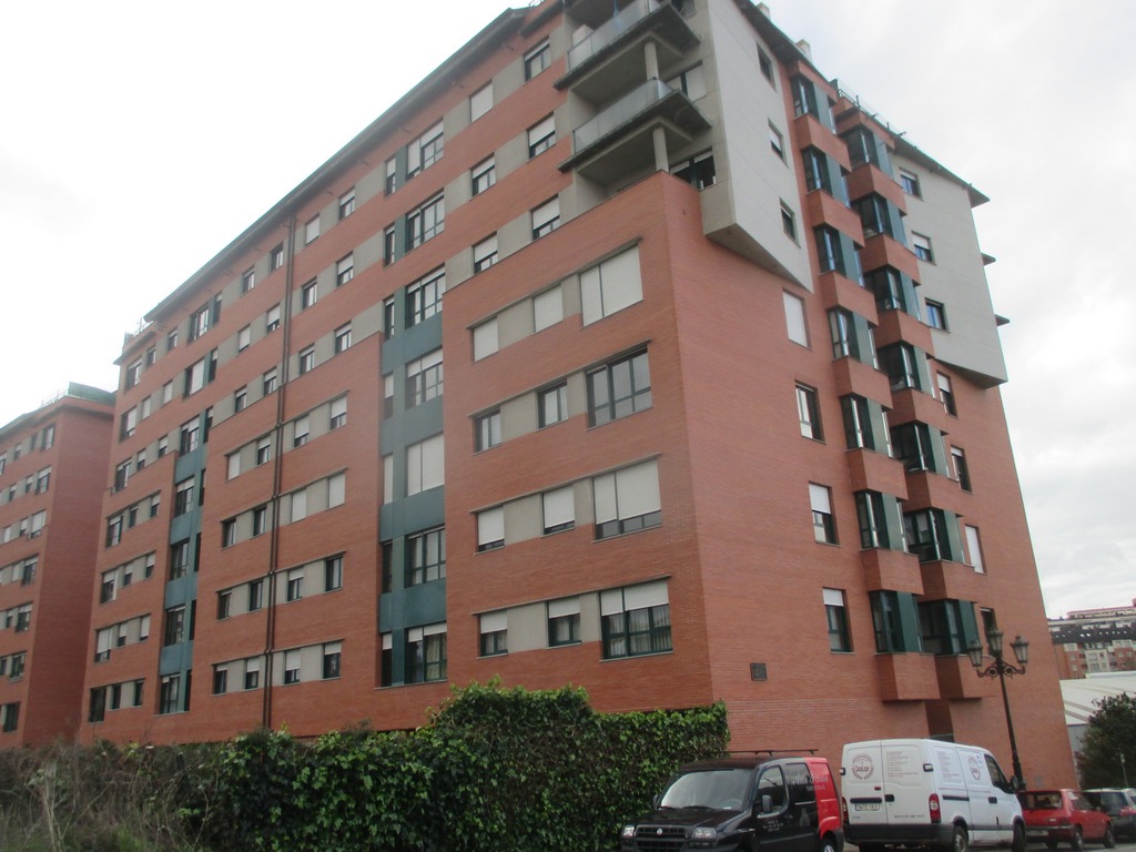 Imagen de la subasta en Oviedo