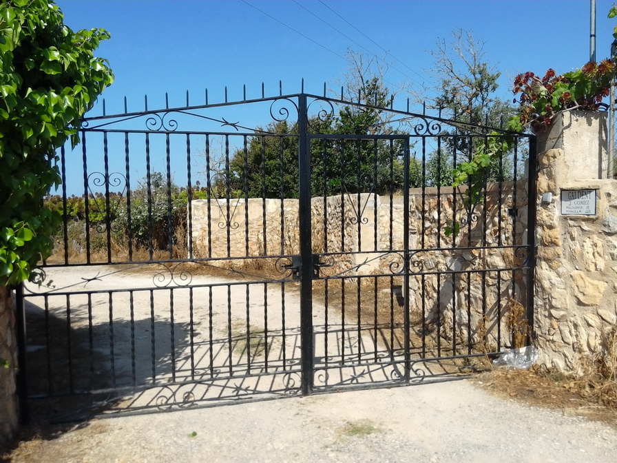 Fachada de la subasta en Llucmajor