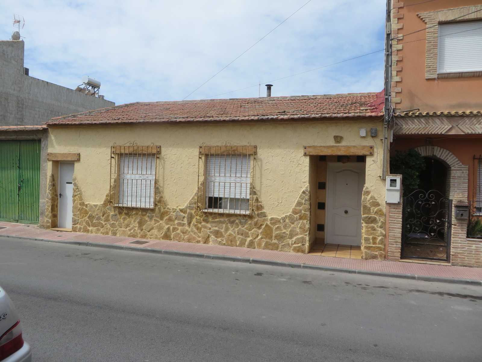 Fachada en Las Torres de Cotillas
