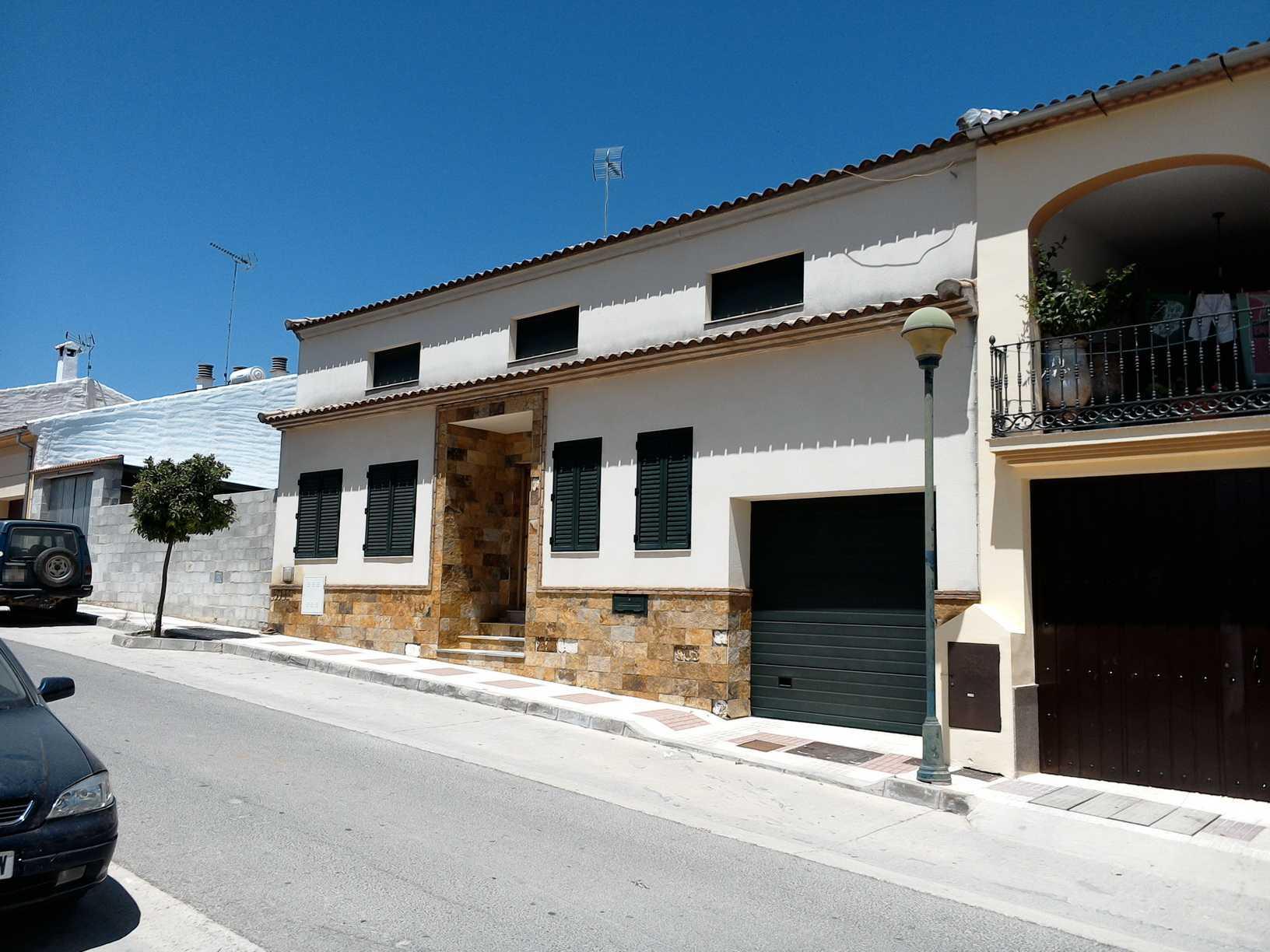 Fachada en Villanueva de Algaidas