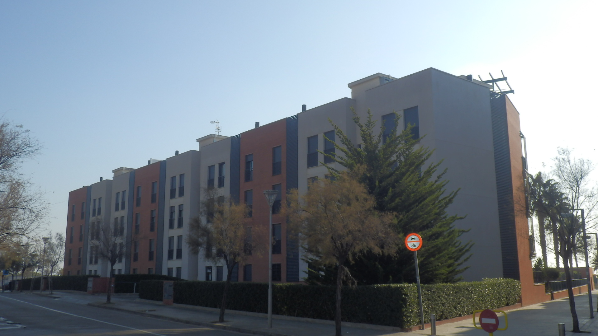 Fachada en Cubelles